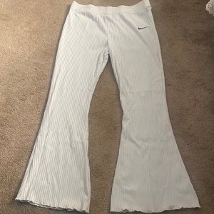 Nike sportswear high waisted, wide leg ribbed jersey pants